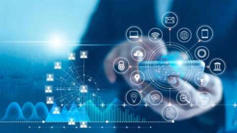 Empower Mobility: How MDM Boosts Productivity Without Increasing Risk